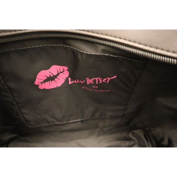 Luv Betsey x Betsey Johnson LB102700 LBADIE Camo Crossbody/Tote Bag &Heart Charm - Picture 12 of 13